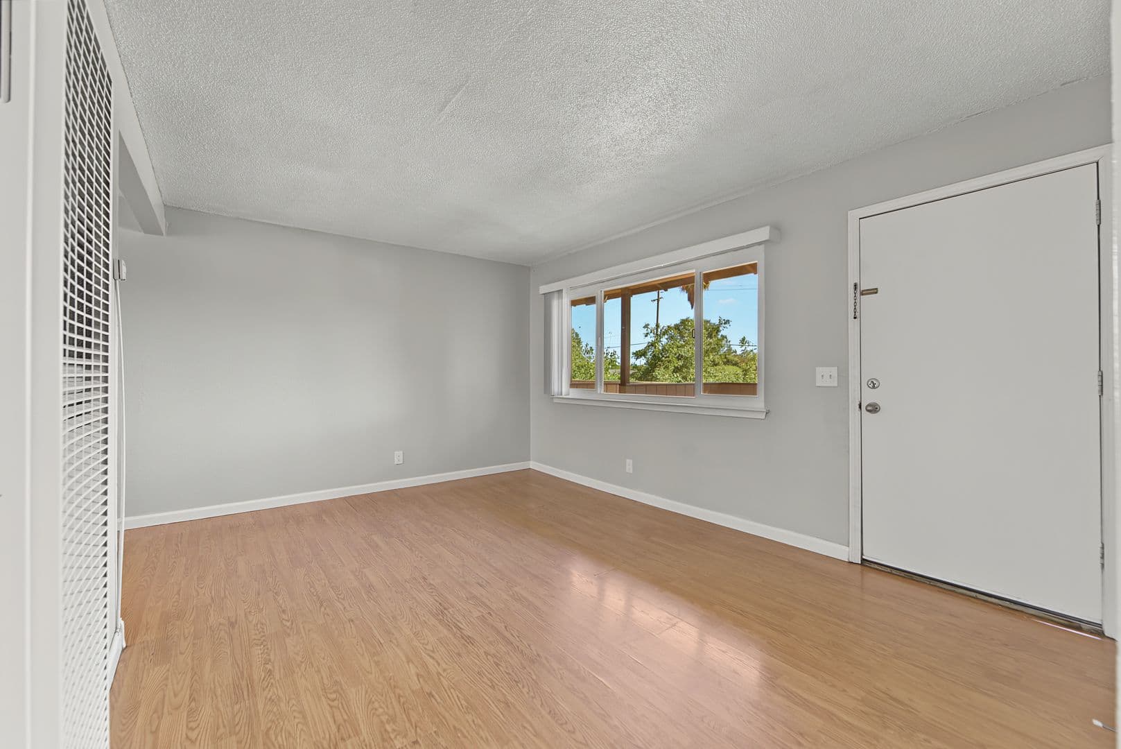 Marysville Apartment: 5944-5956 Park Ave