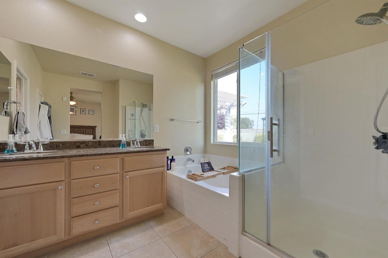 Marysville House: 5547 Lochcarron Dr