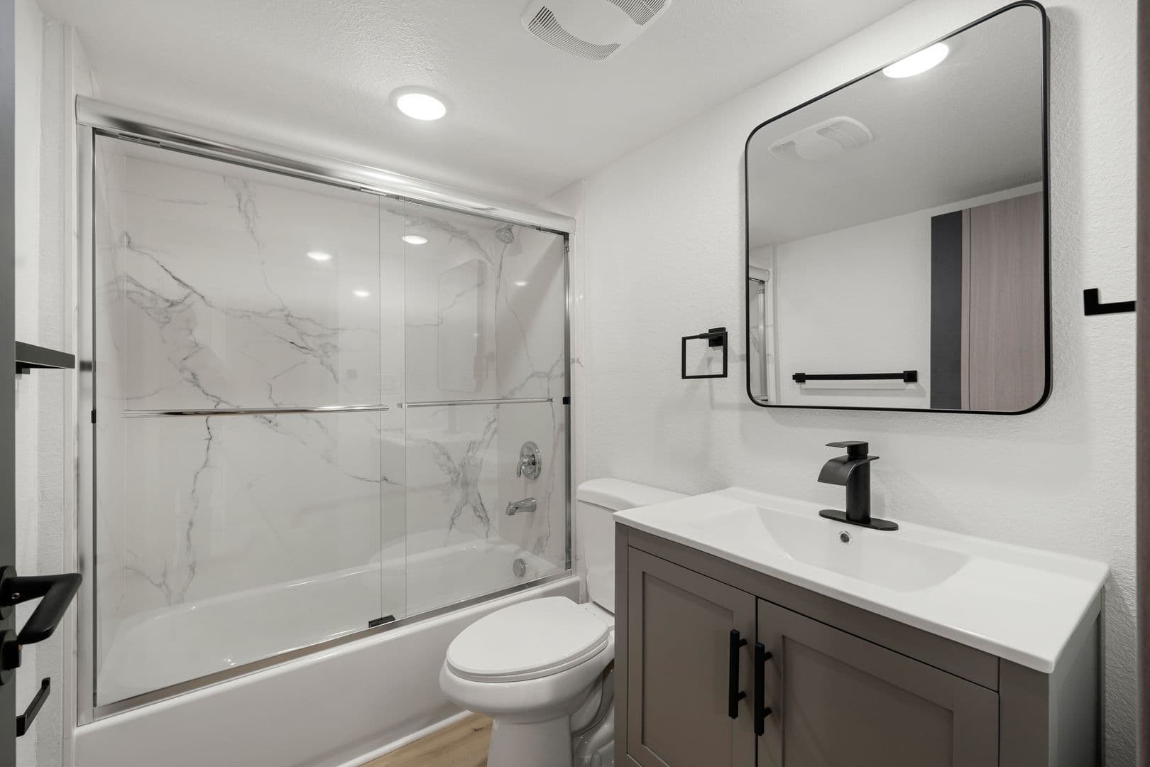Marysville Apartment: 313 D St