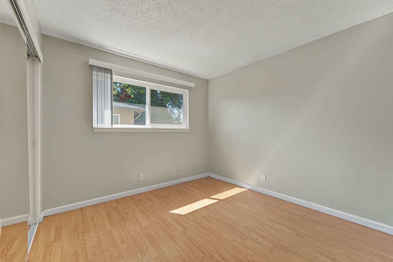 Marysville Apartment: 5944-5956 Park Ave