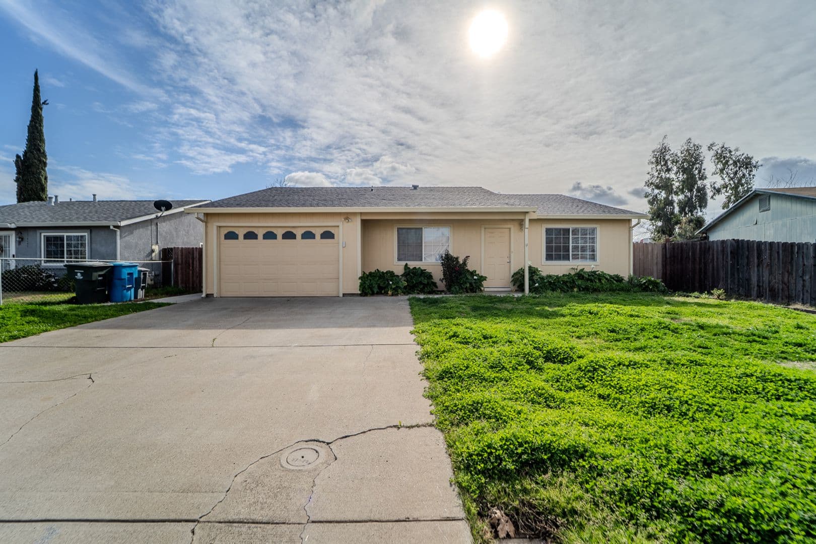 Olivehurst House: 4379 Evelyn Dr