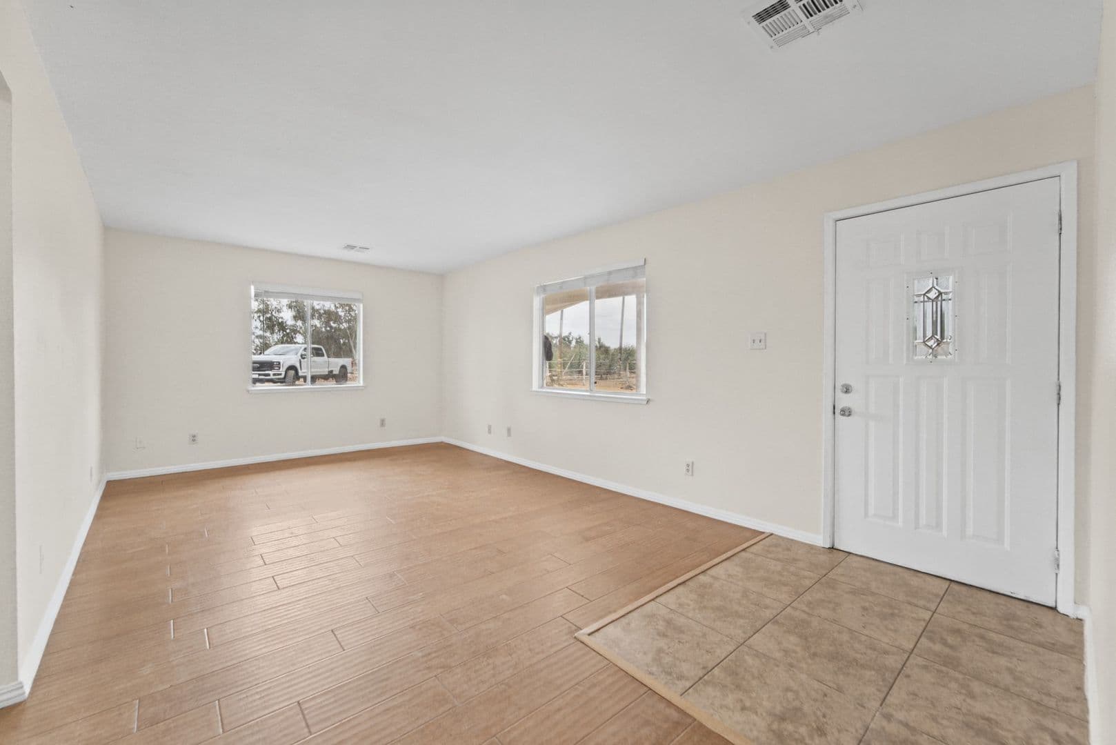 Olivehurst House: 4345 Feather River Blvd