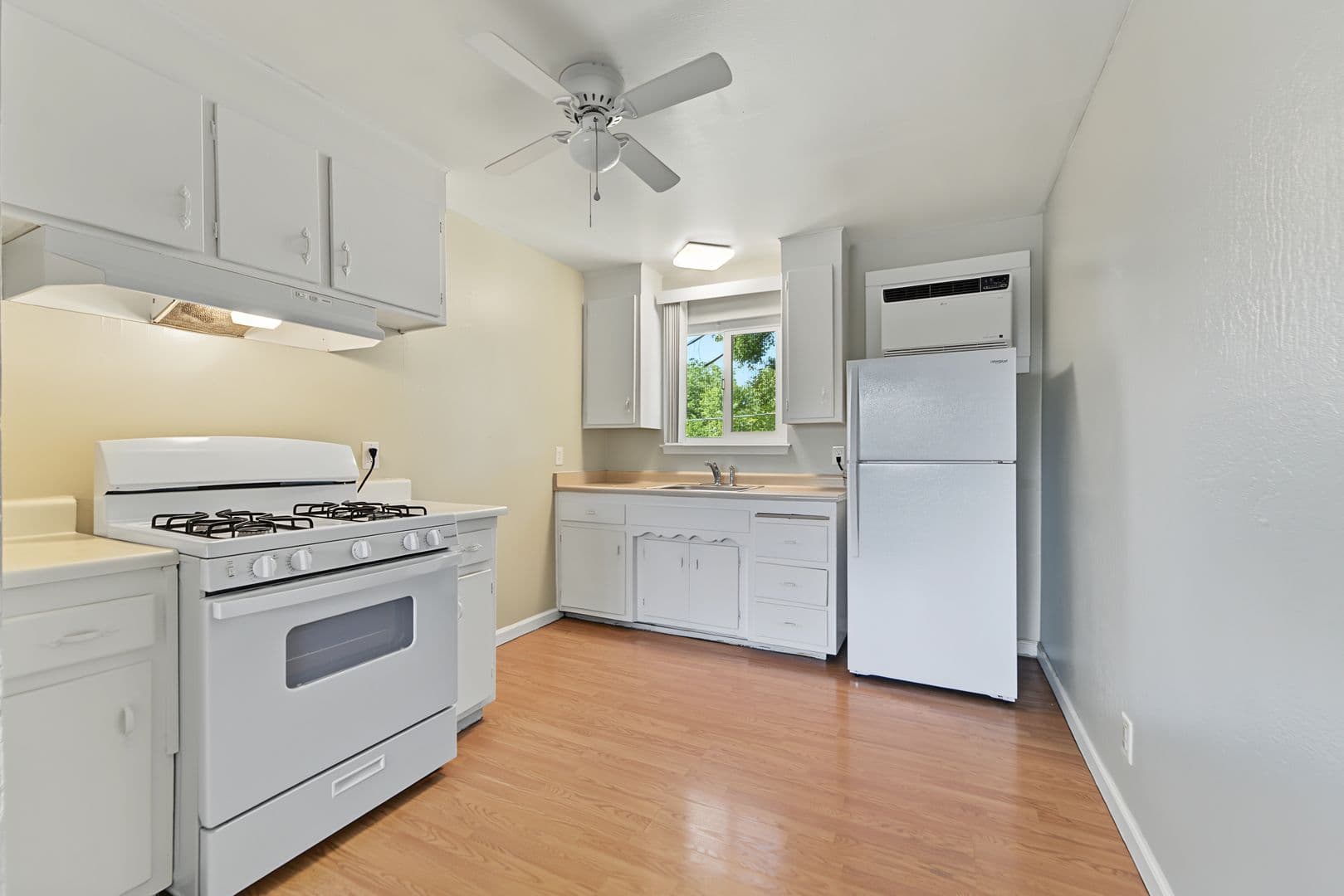 Marysville Apartment: 5944-5956 Park Ave