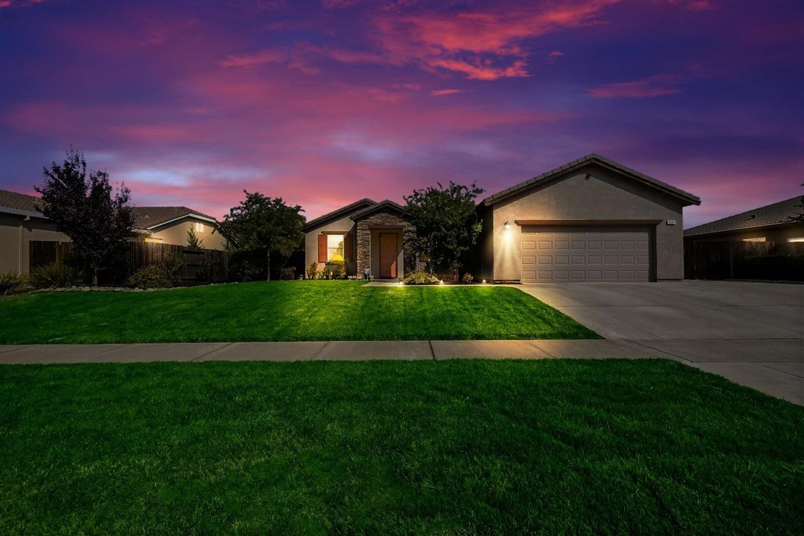 Marysville House: 5547 Lochcarron Dr