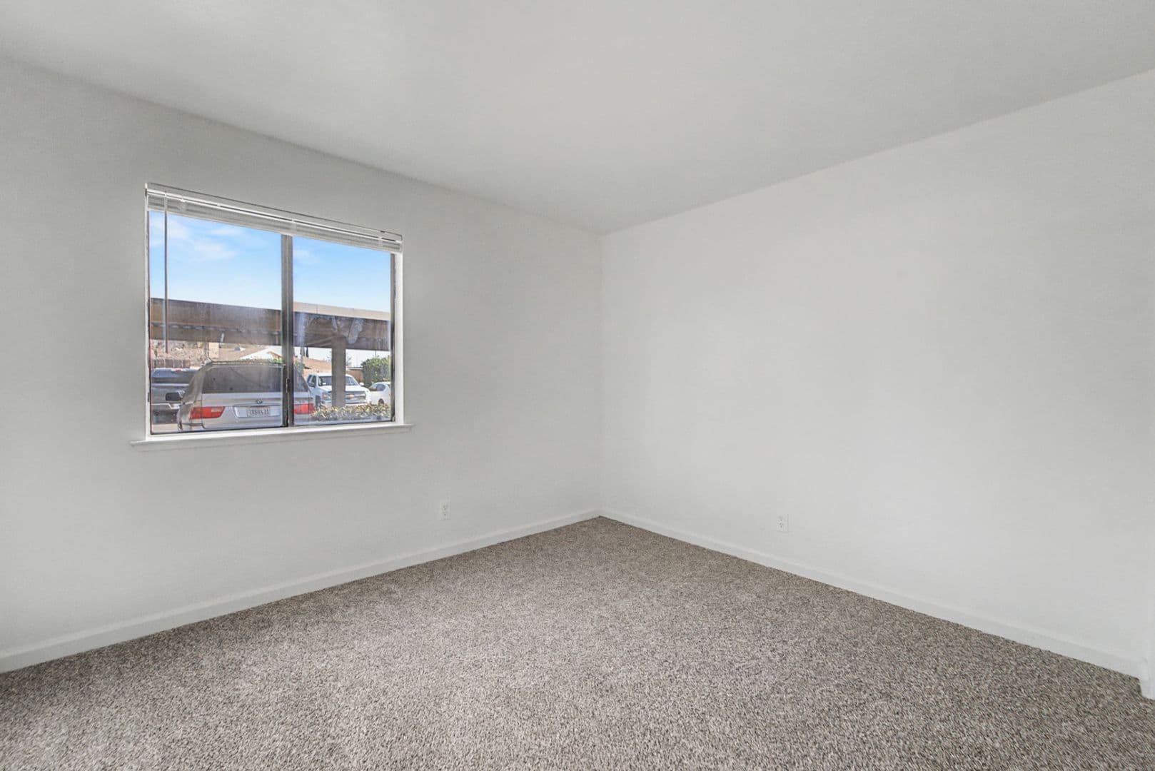 Yuba City Apartment: 1290 Northgate Dr #1-100