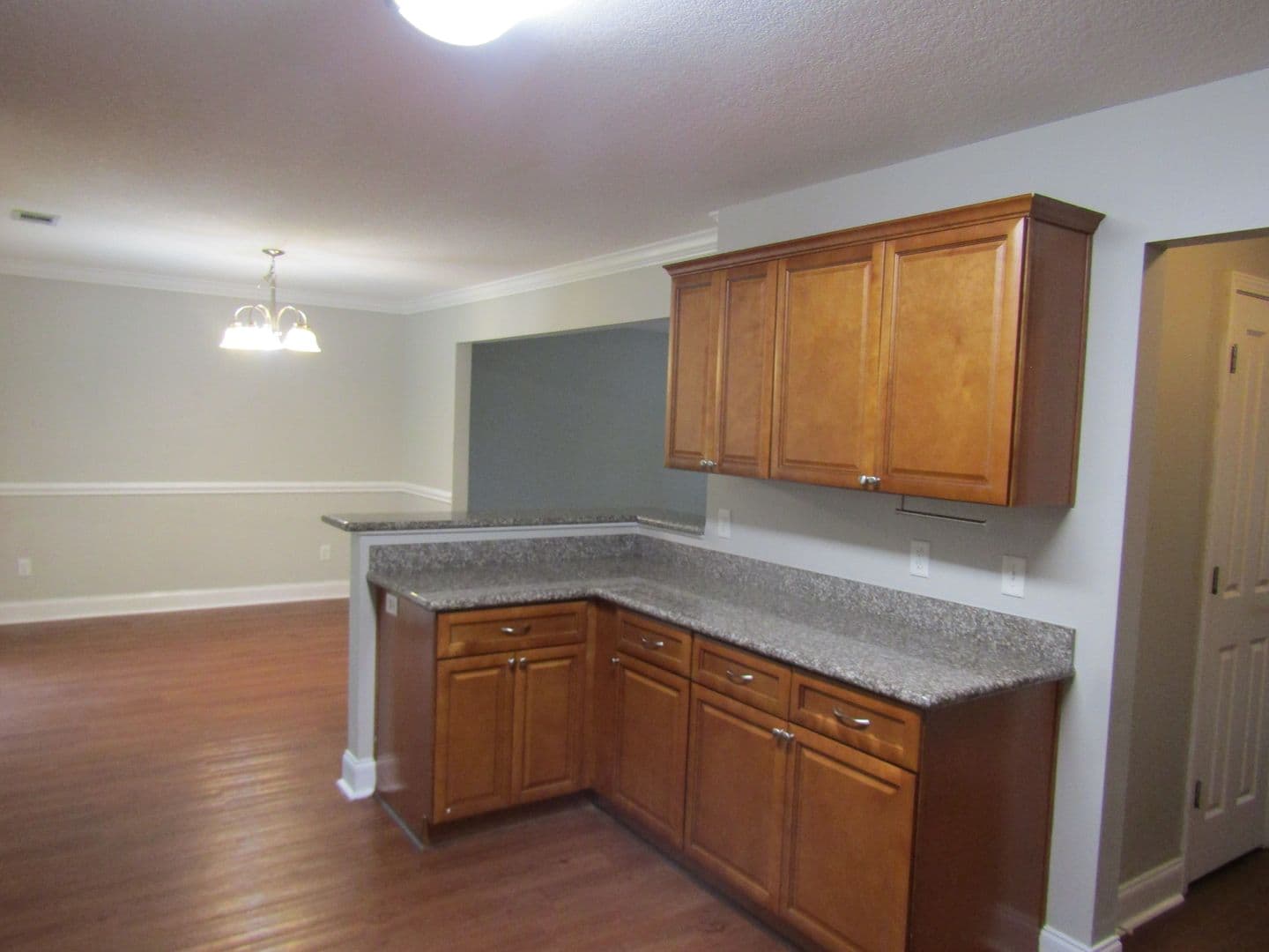 Hinesville House: 209 Ash Blvd