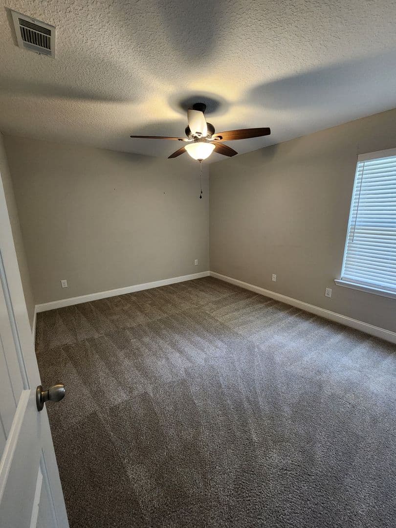 Hinesville House: 1220 Cypress Fall Circle