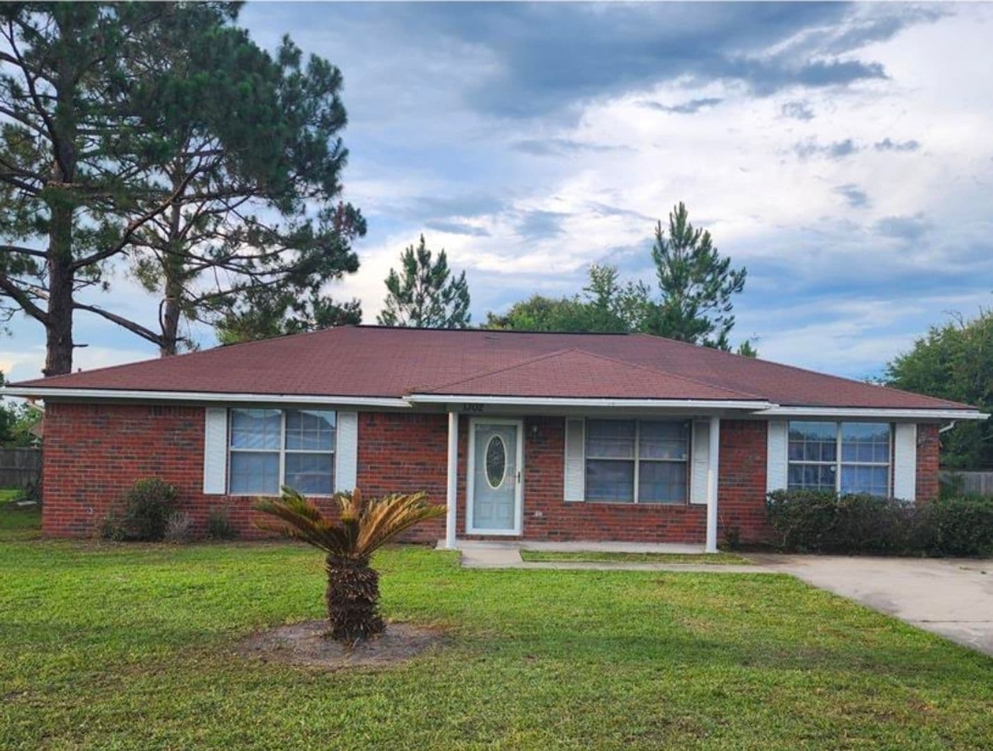 Hinesville House: 1302 Loblolly Drive