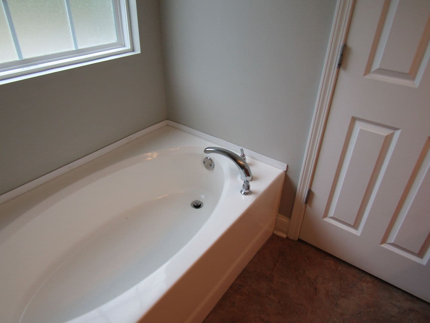Hinesville House: 209 Ash Blvd