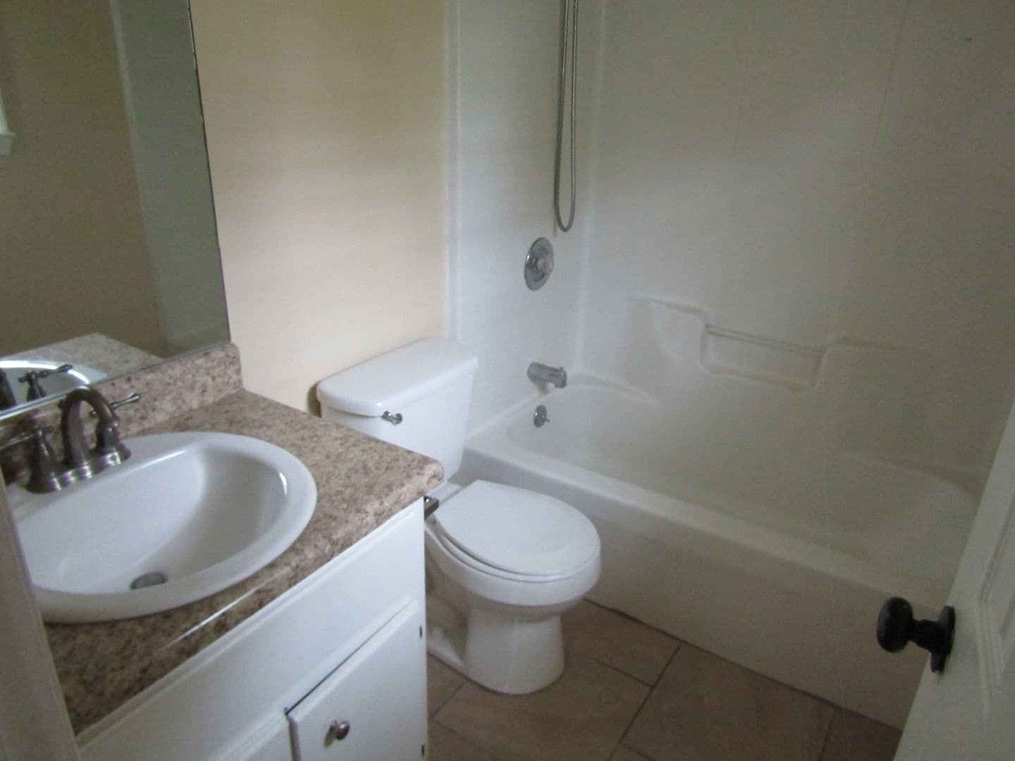 Hinesville House: 1088 Desert Shield Street