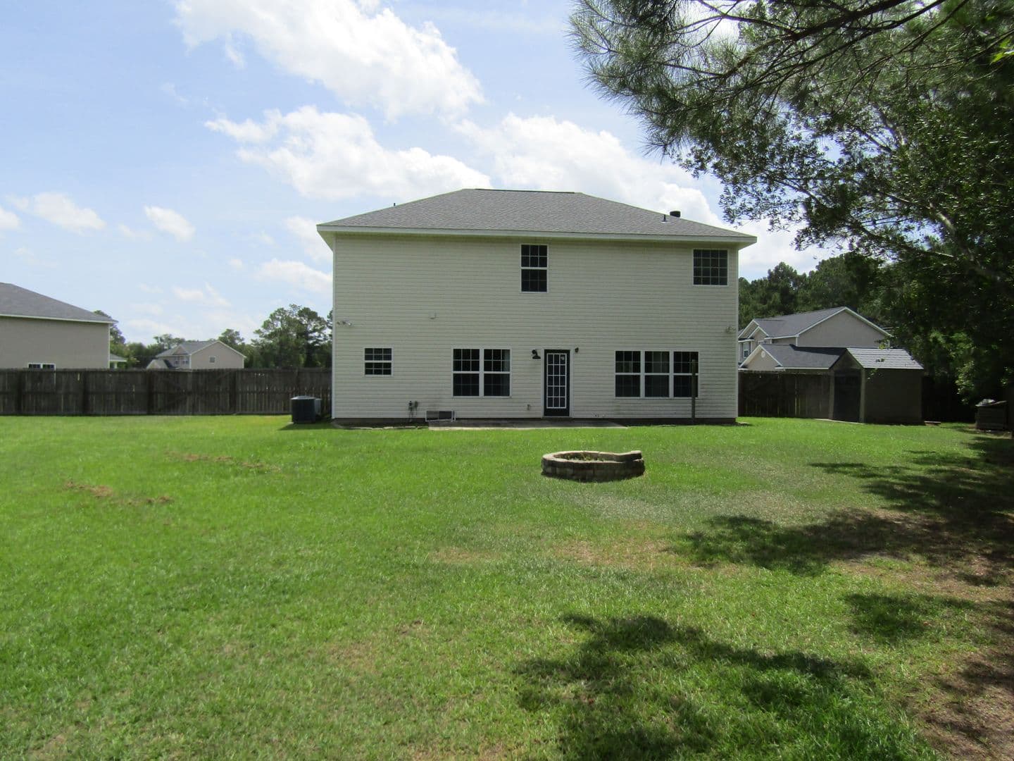 Ludowici House: 42 Pinto Trail