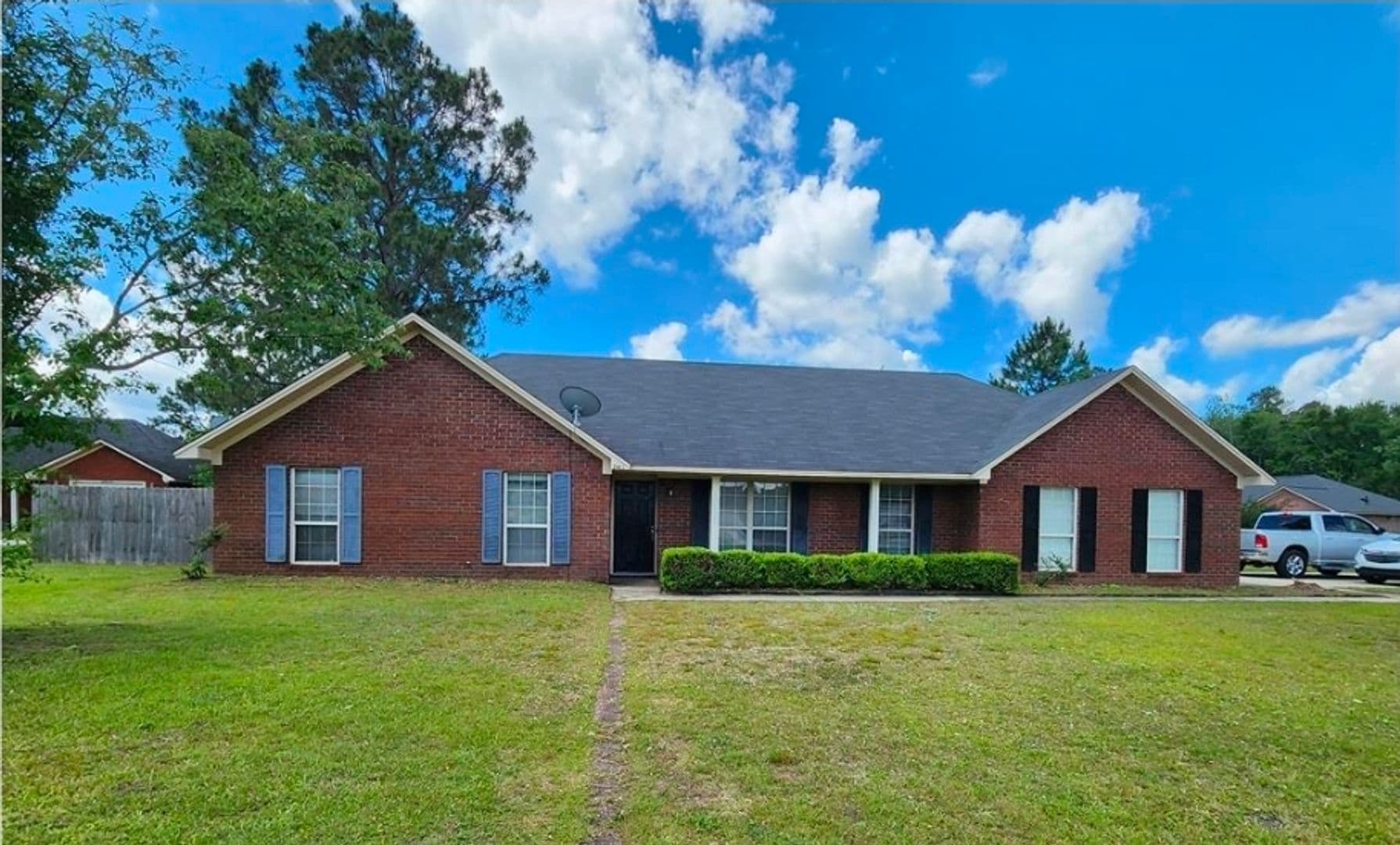 Hinesville House: 2411 Fernando Ct