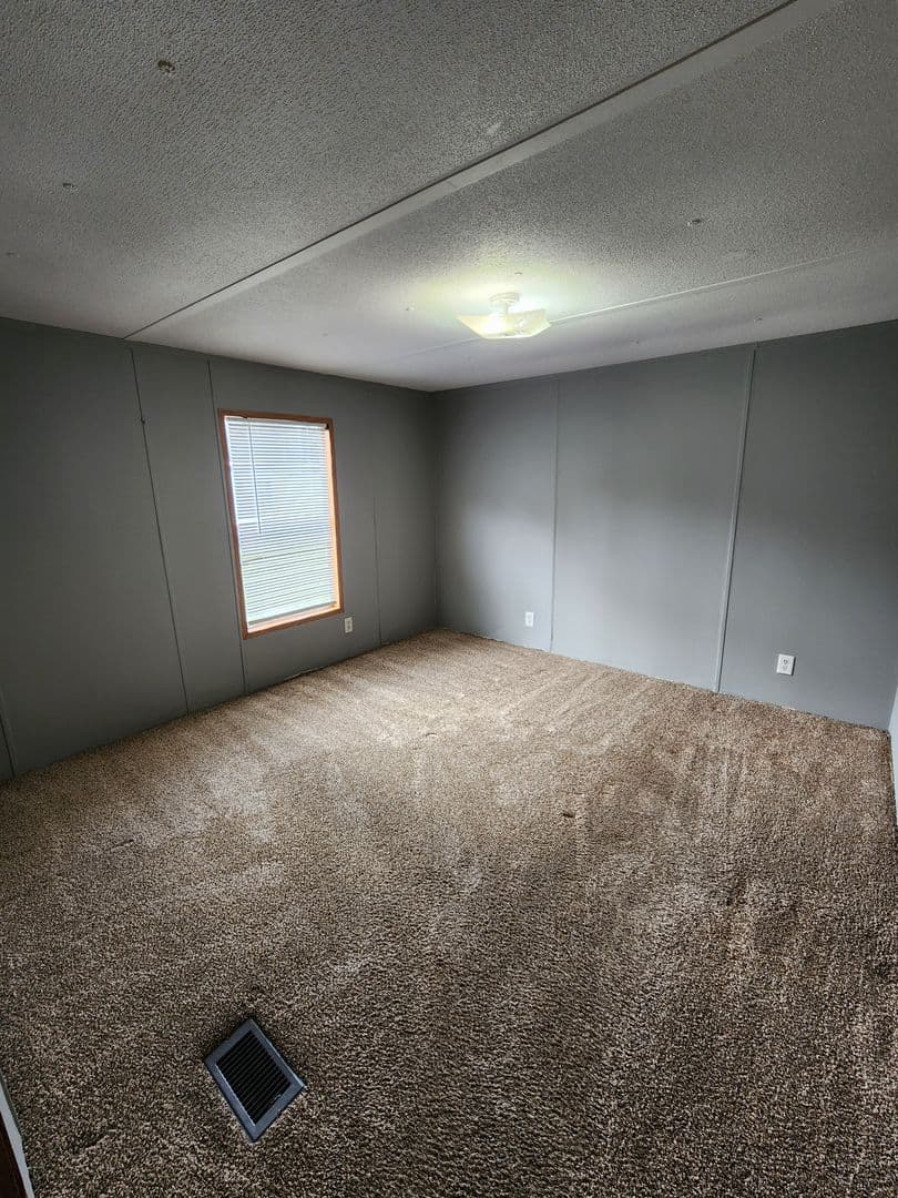 Hinesville Apartment: 944 Hollywood Drive