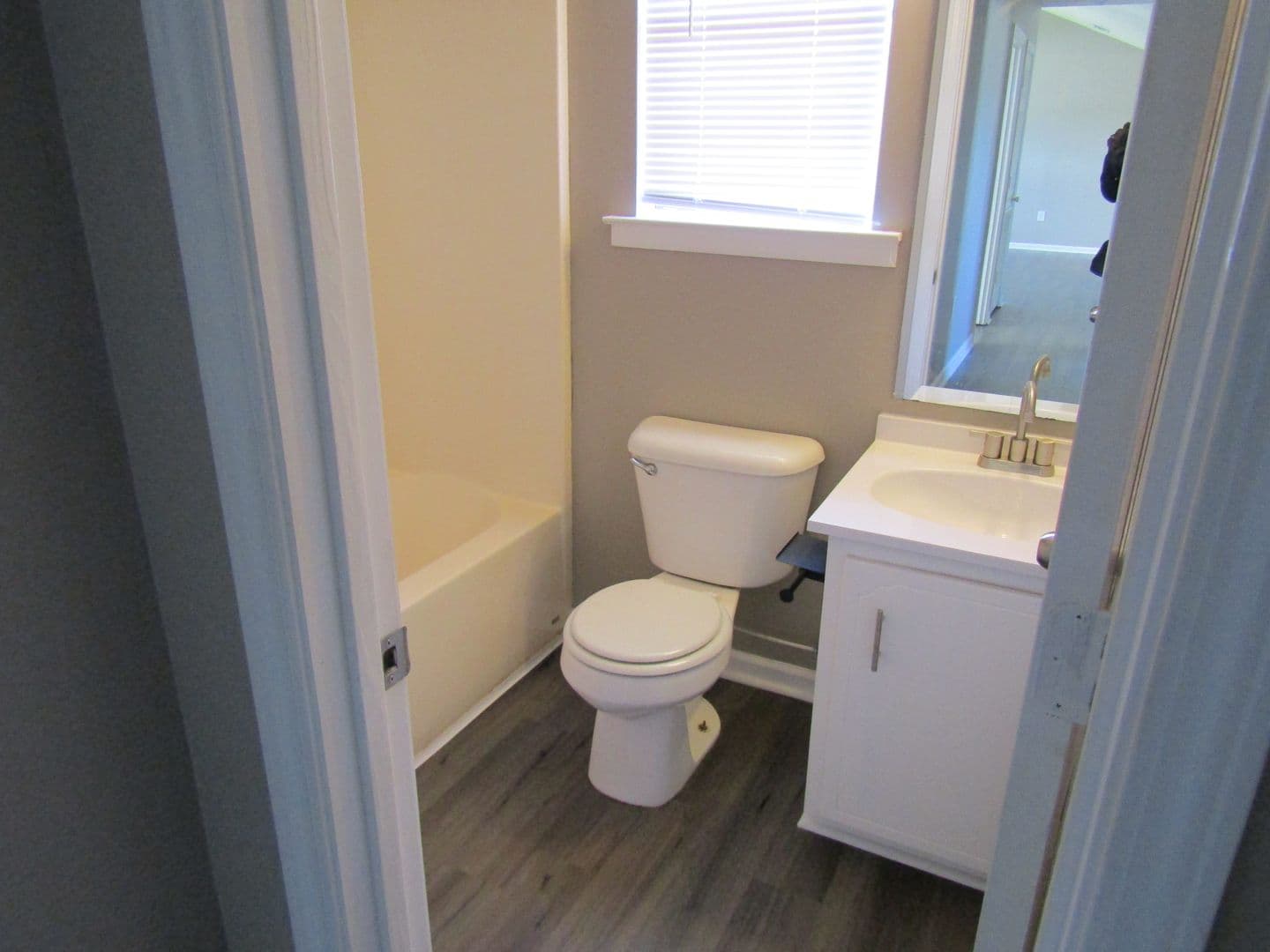 Hinesville House: 1271 Windrow Drive