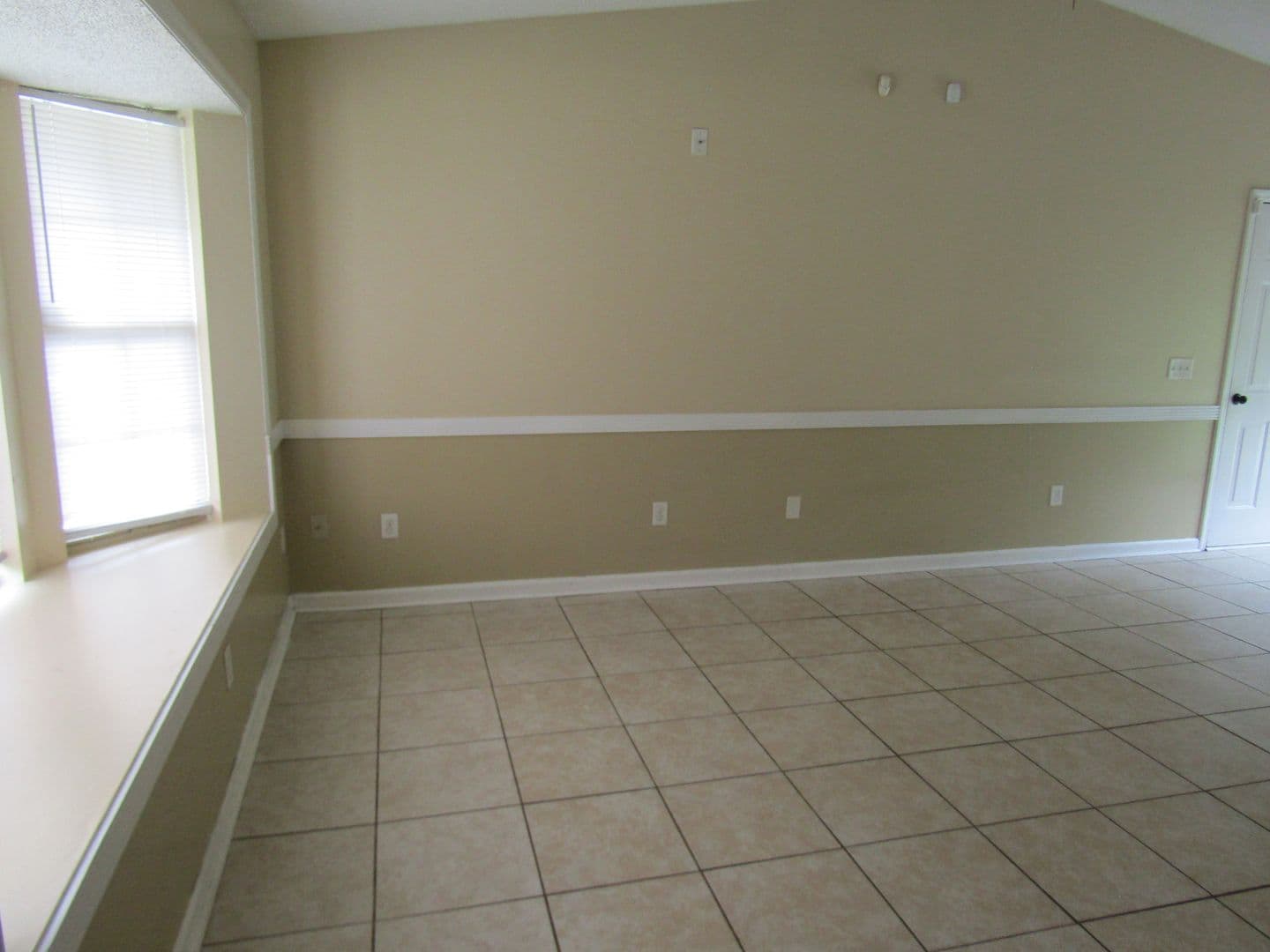 Hinesville House: 1088 Desert Shield Street