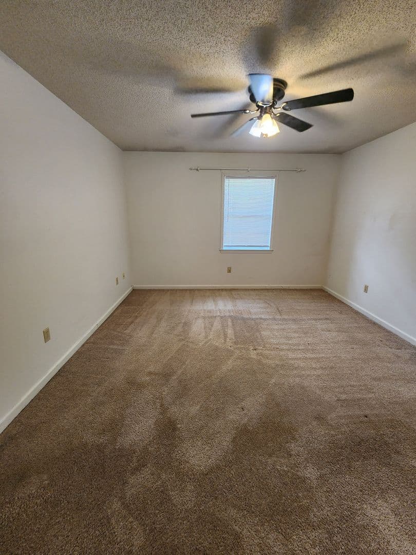 Hinesville House: 1102 Tomahawk