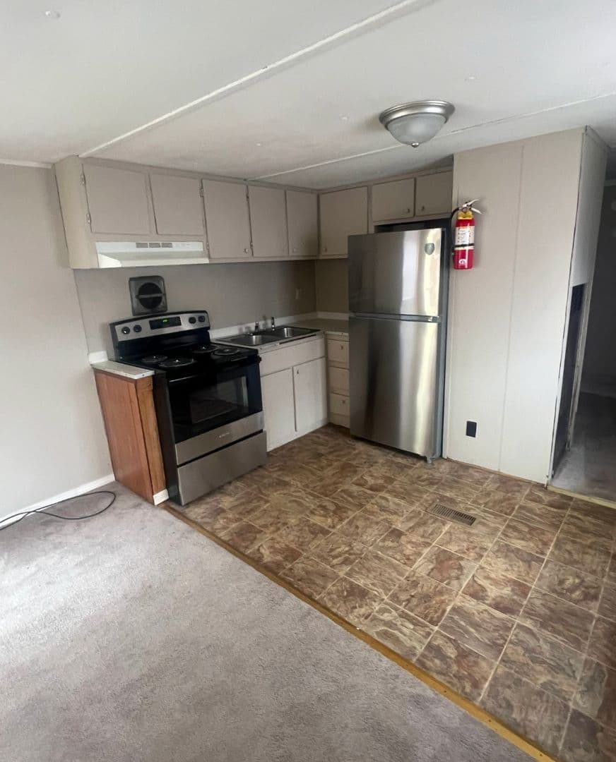 Hinesville Apartment: 1219 West Oglethorpe Hwy