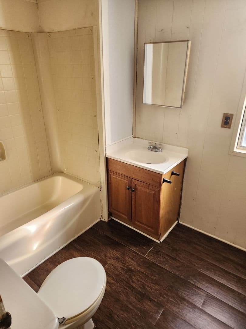 Hinesville Apartment: 1219 West Oglethorpe Hwy