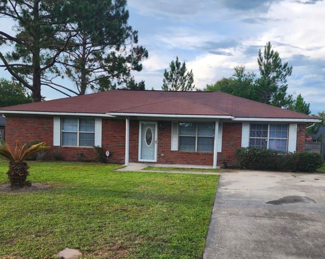 Hinesville House: 1302 Loblolly Drive