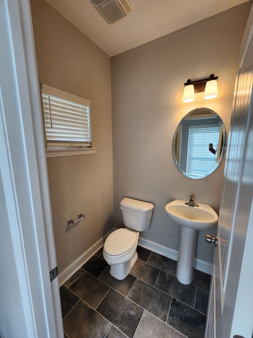 Hinesville House: 1220 Cypress Fall Circle
