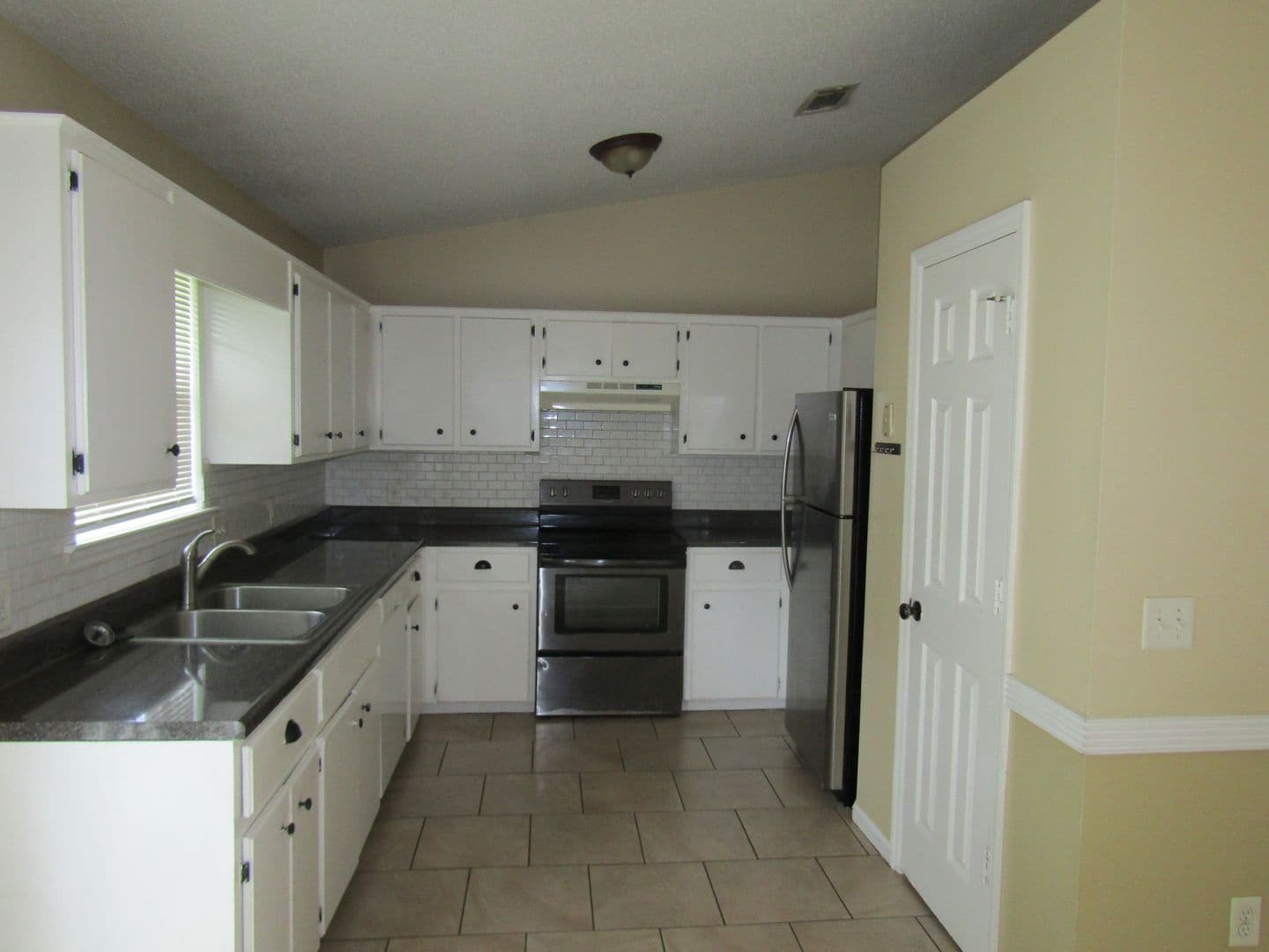 Hinesville House: 1088 Desert Shield Street