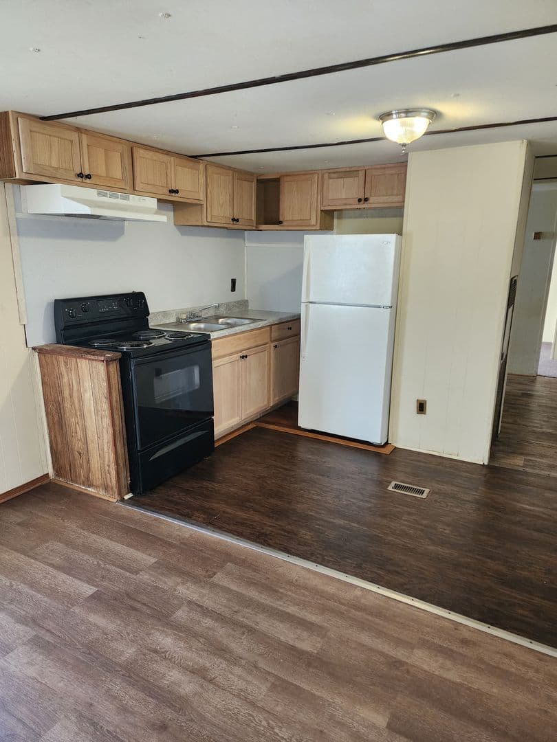 Hinesville Apartment: 1219 West Oglethorpe Hwy