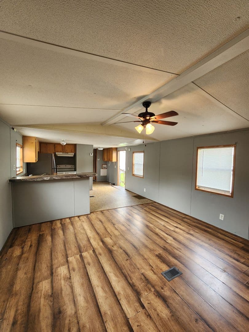 Hinesville Apartment: 944 Hollywood Drive