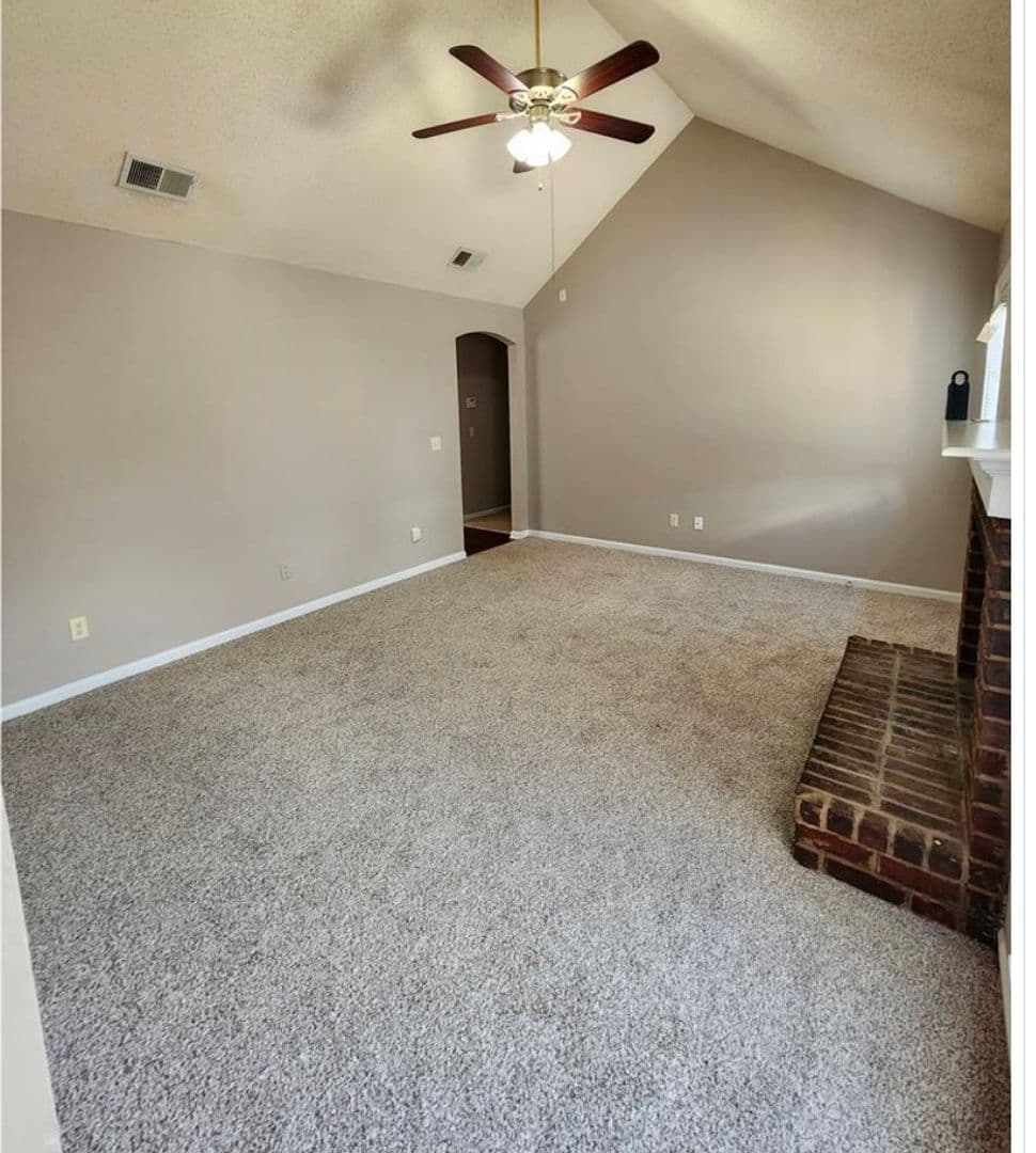 Hinesville House: 2411 Fernando Ct