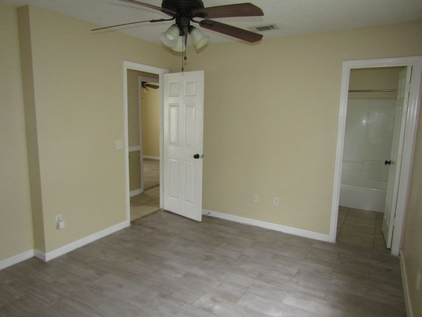 Hinesville House: 1088 Desert Shield Street