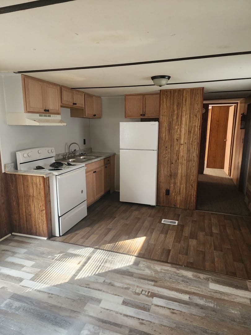 Hinesville Apartment: 1219 West Oglethorpe Hwy