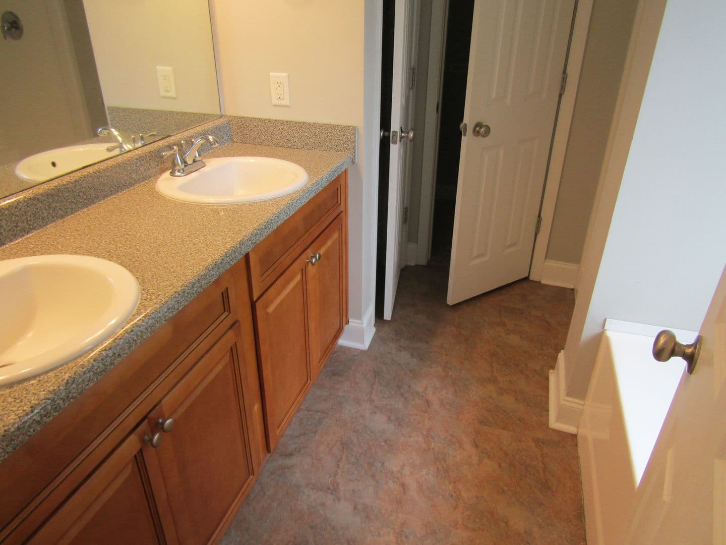 Hinesville House: 209 Ash Blvd