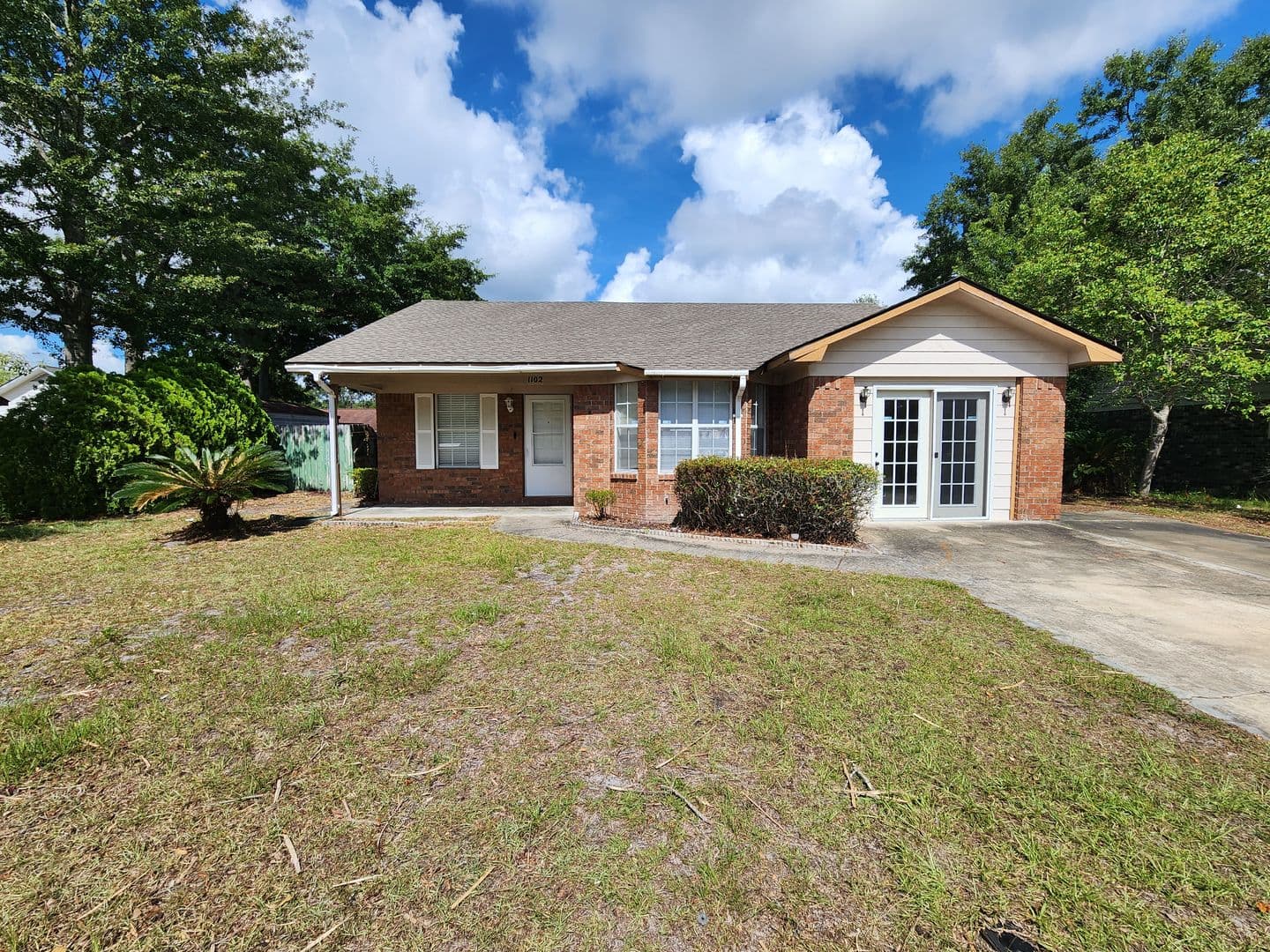 Hinesville House: 1102 Tomahawk