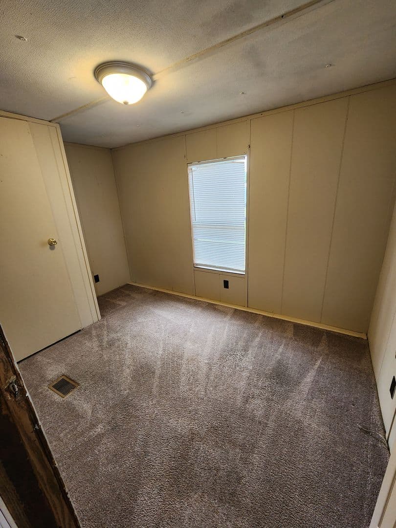 Hinesville Apartment: 1219 West Oglethorpe Hwy