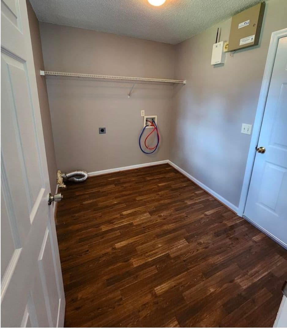 Hinesville House: 2411 Fernando Ct
