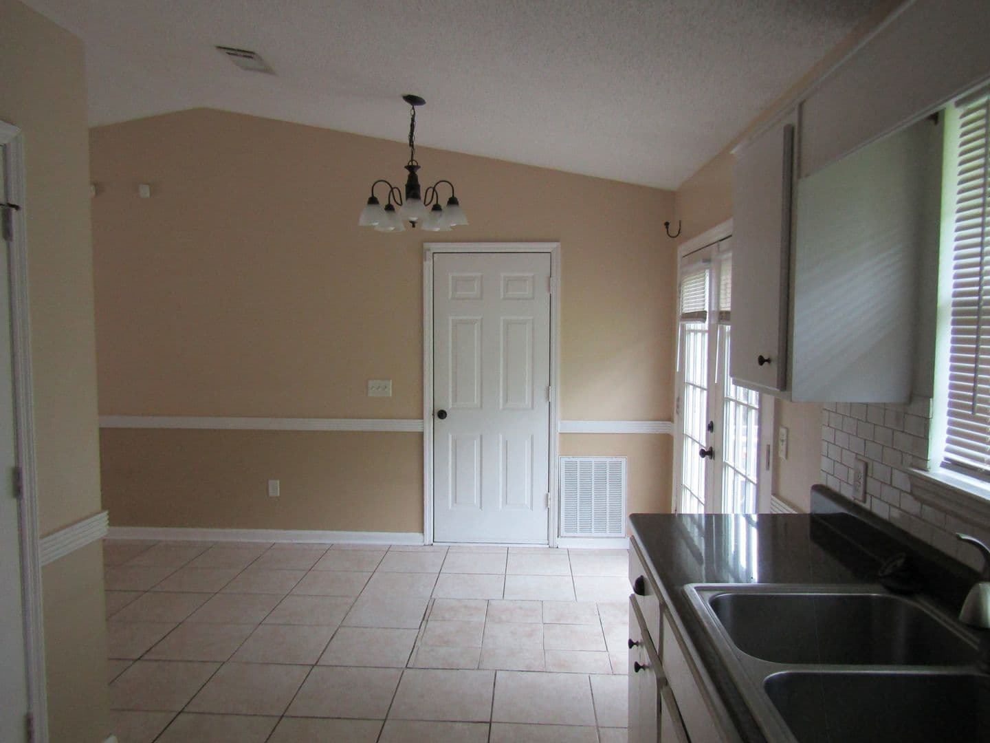 Hinesville House: 1088 Desert Shield Street