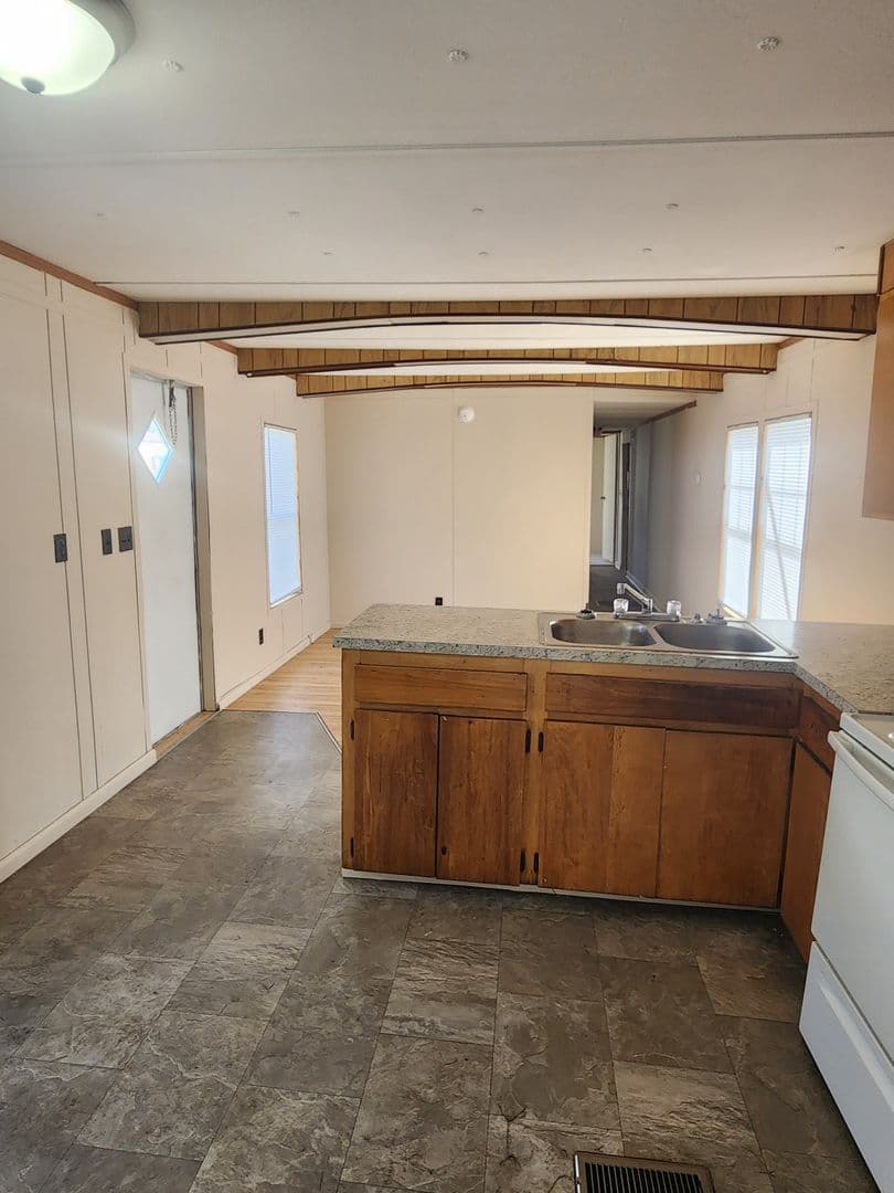 Hinesville Apartment: 944 Hollywood Drive