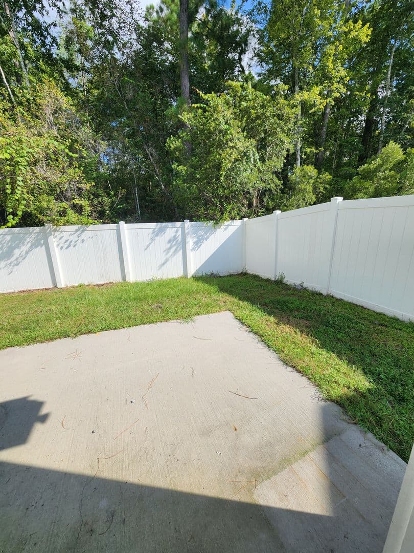 Hinesville House: 1220 Cypress Fall Circle