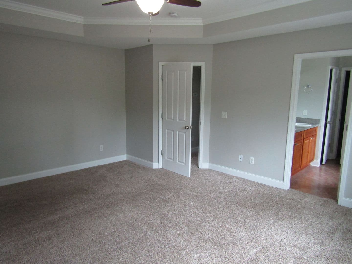 Hinesville House: 209 Ash Blvd