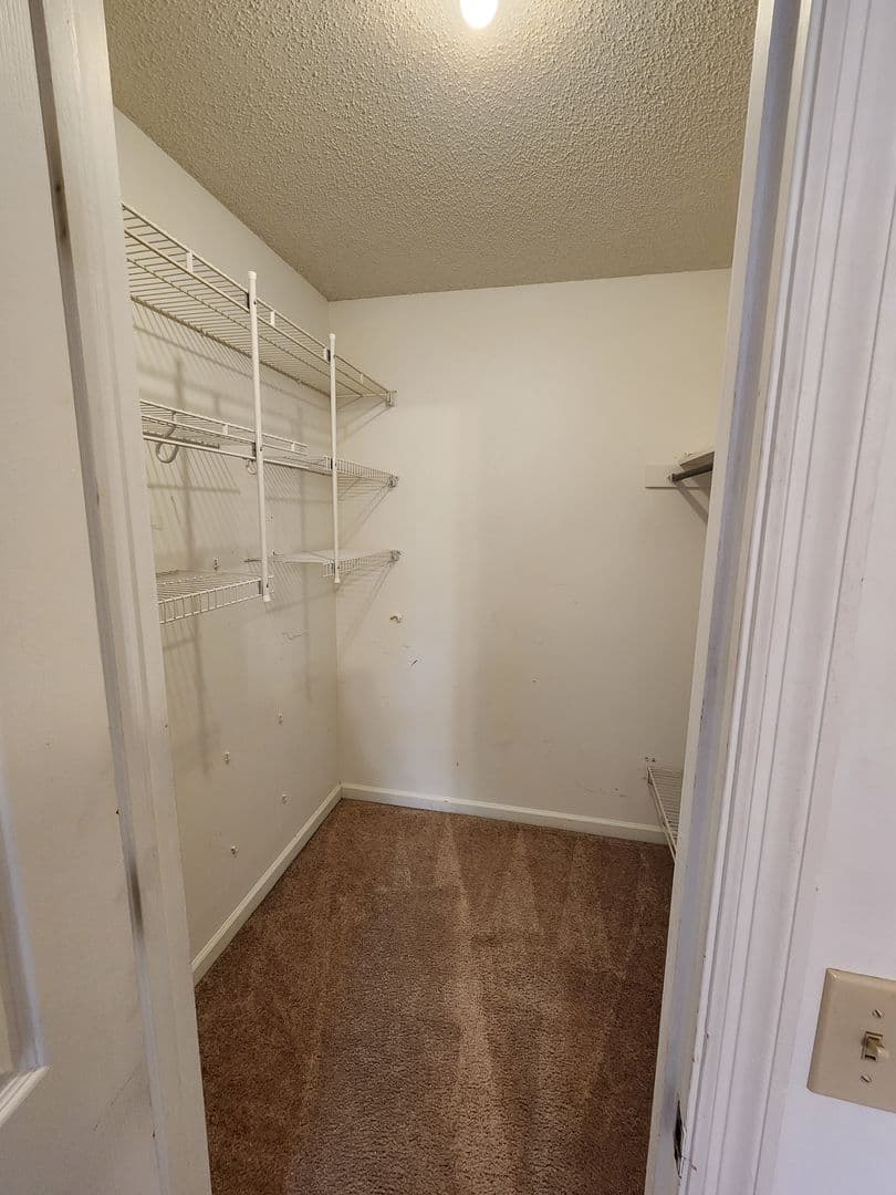 Hinesville House: 1102 Tomahawk