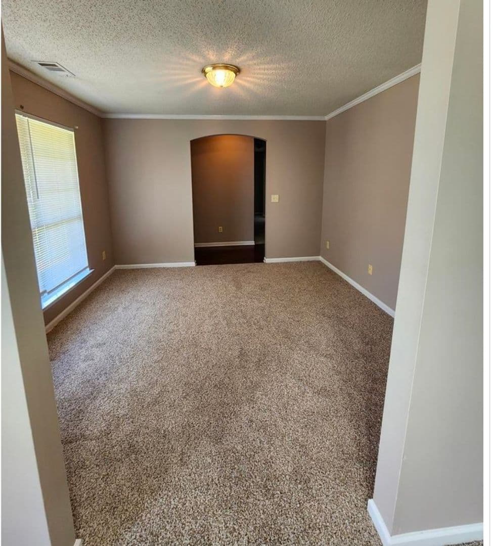 Hinesville House: 2411 Fernando Ct