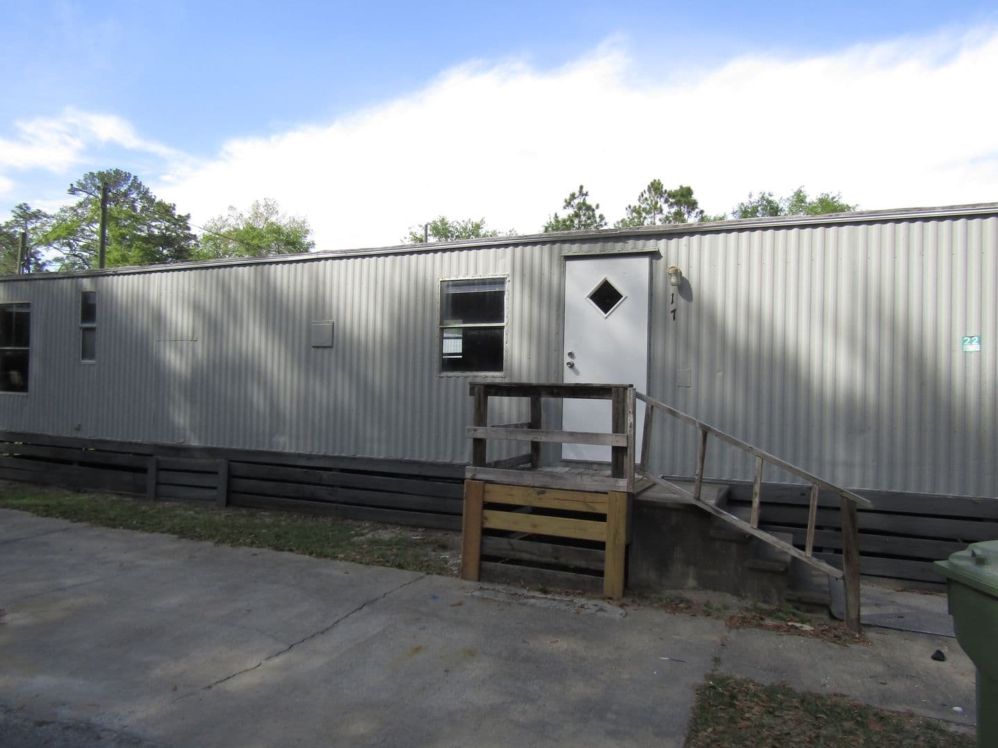 Hinesville Apartment: 1219 West Oglethorpe Hwy