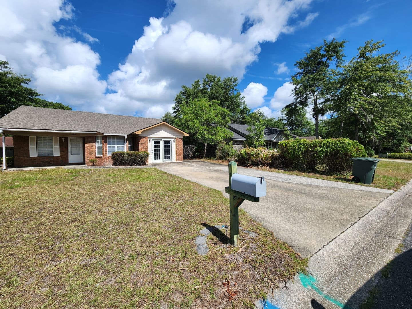 Hinesville House: 1102 Tomahawk