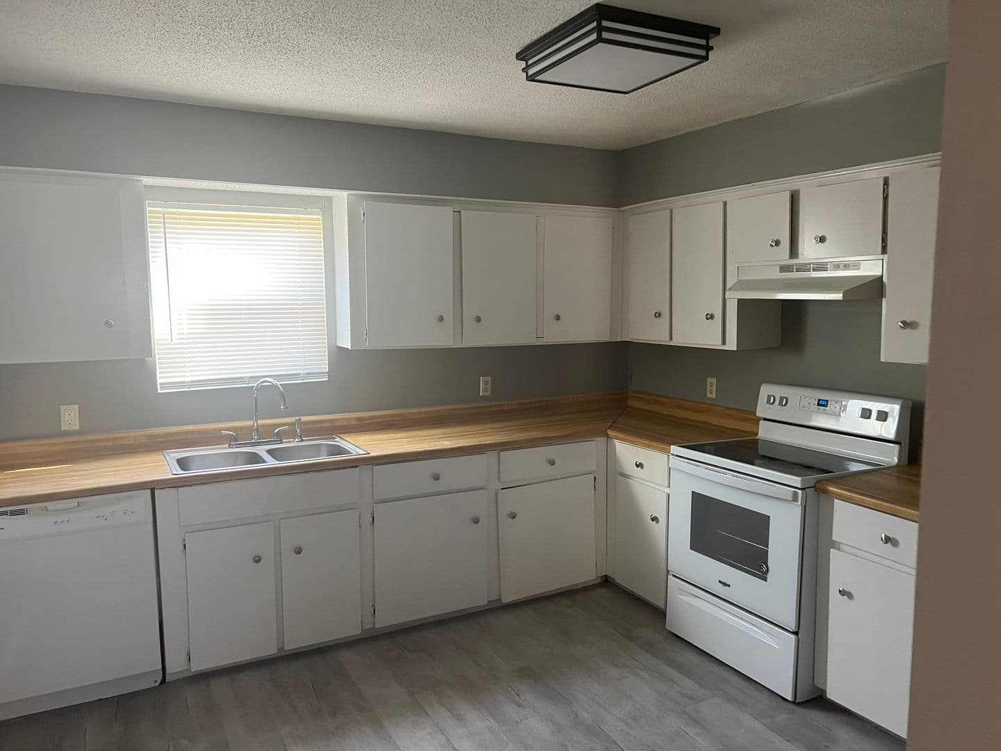 Hinesville Townhome: 712 Elaine Street