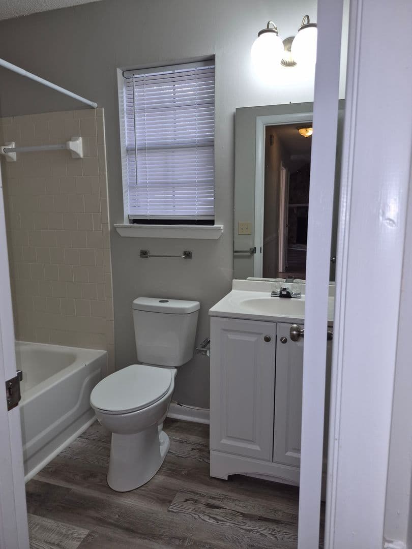 Hinesville House: 242 Garden Circle