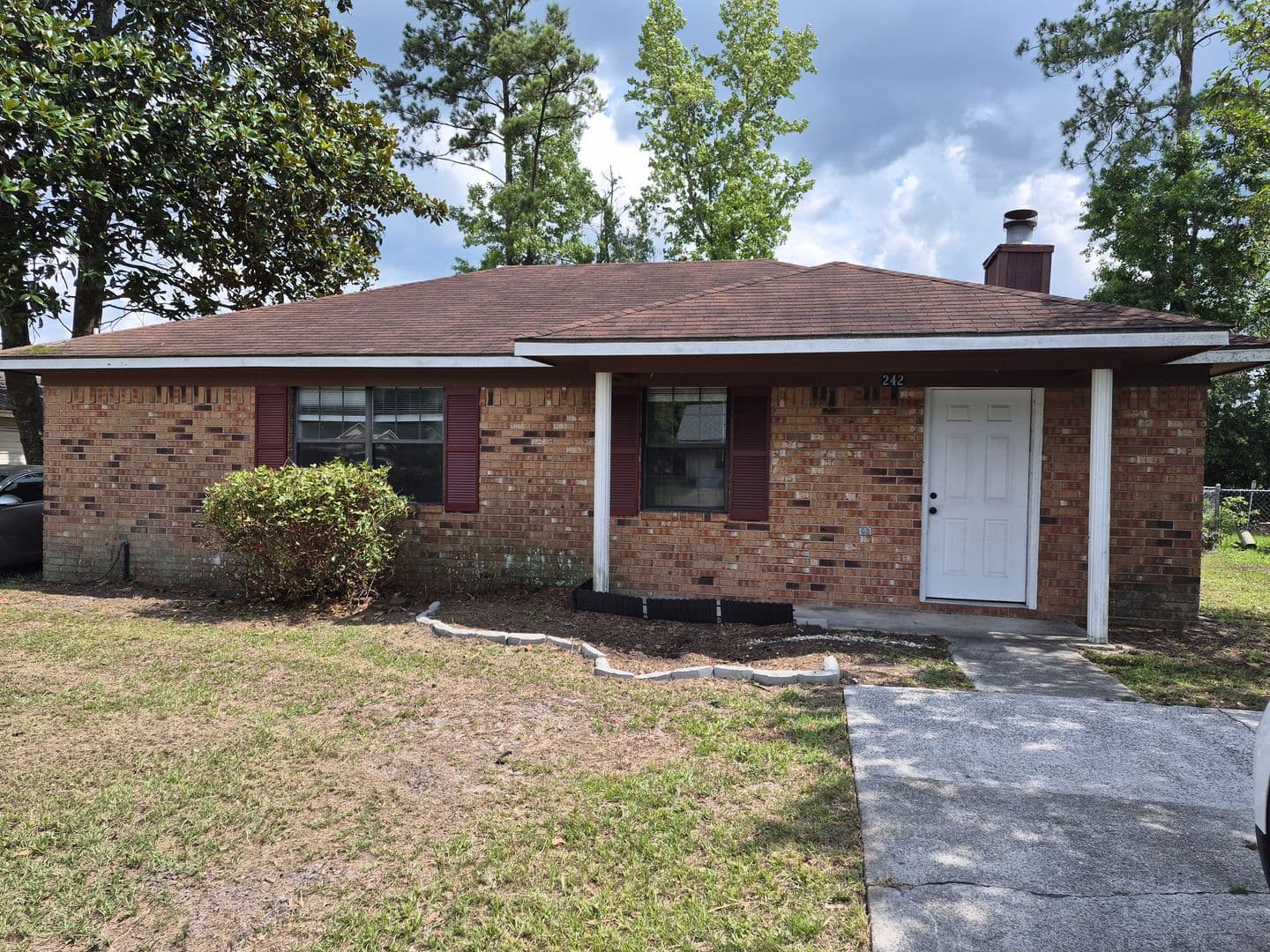 Hinesville House: 242 Garden Circle