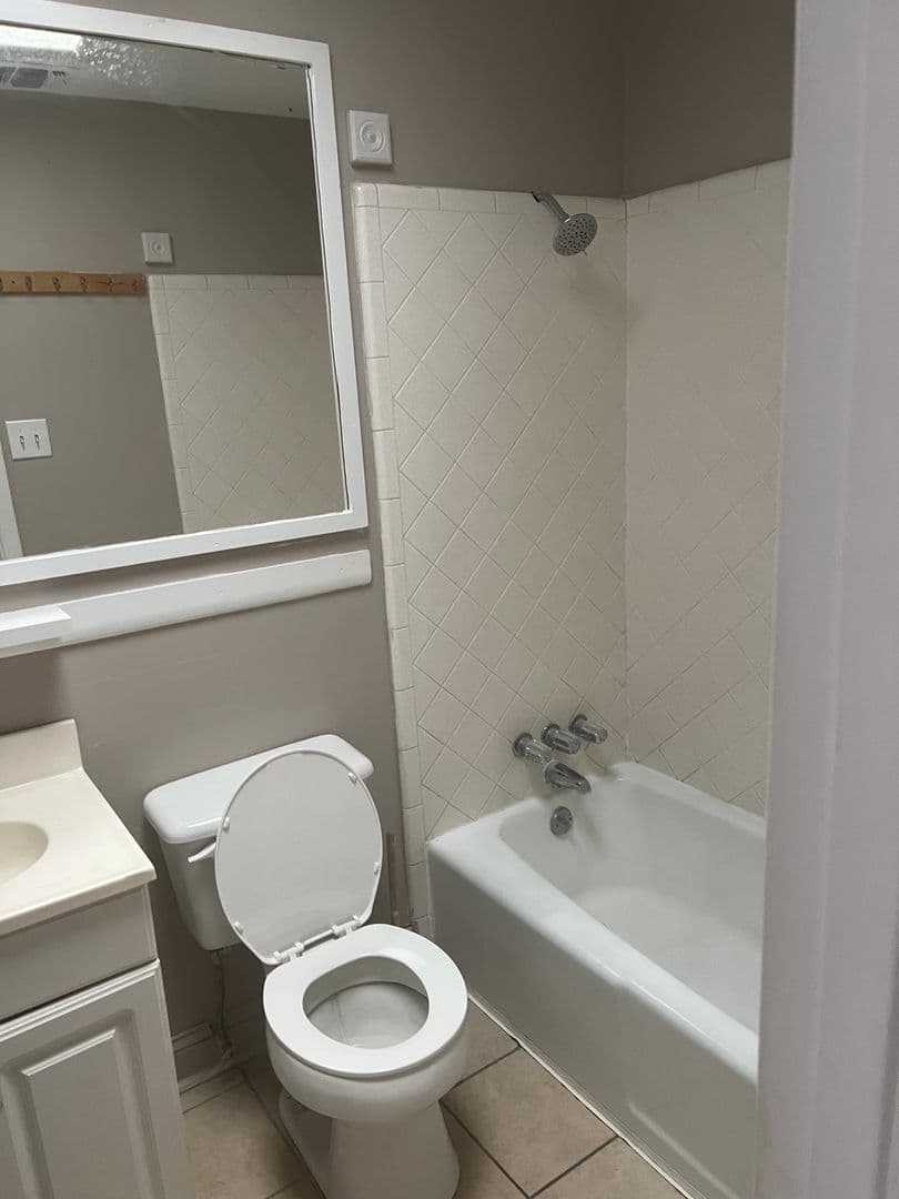 Hinesville House: 600 Palmetto Street