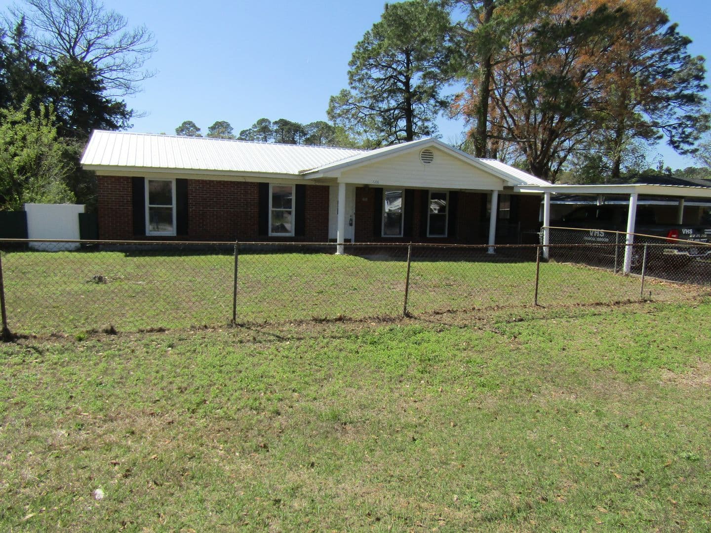Hinesville House: 608 Palmetto Street