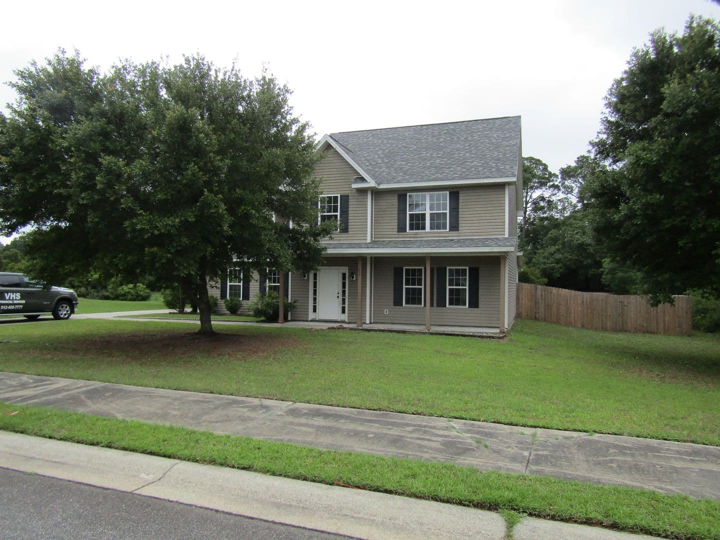 Hinesville House: 209 Ash Blvd