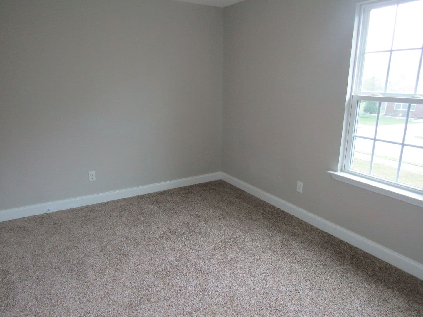 Hinesville House: 209 Ash Blvd