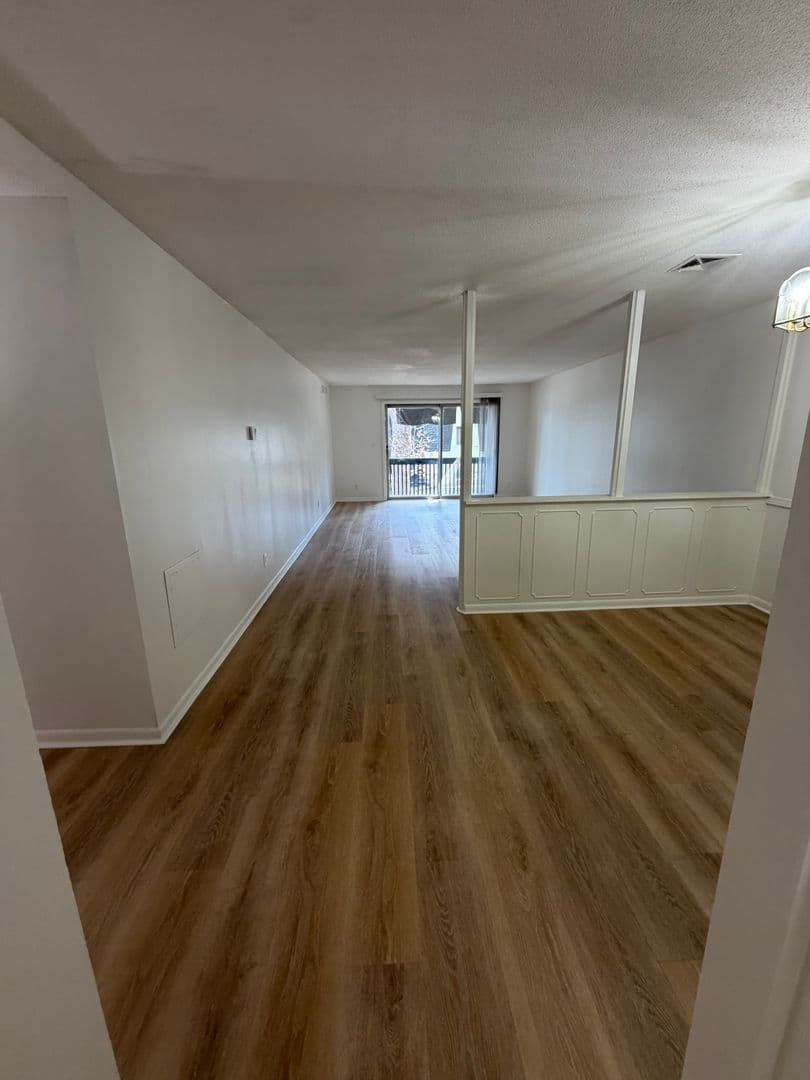 Leavenworth Apartment: 2101 Ottawa Street
